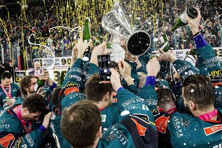 Belfast Giants Celebrating